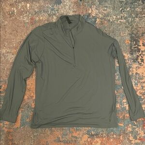 The NorthFace Duck Green Long Sleeve Quarter-Zip Shirt
